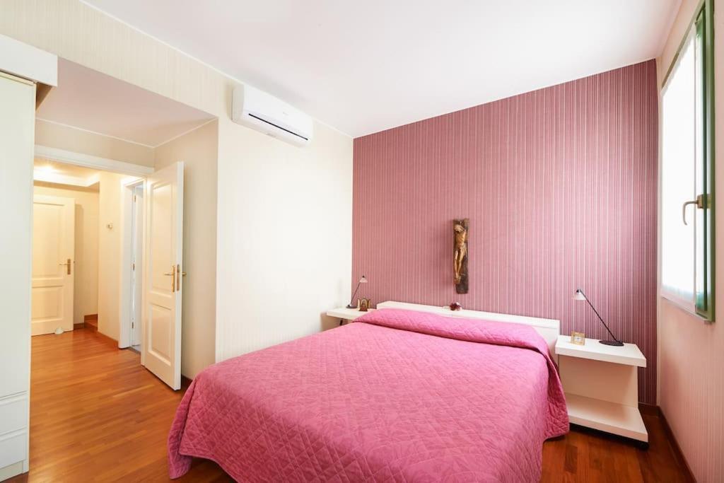 Ca' Del Pittore In Dorsoduro, Elegant Fine Arts District Apartment *
