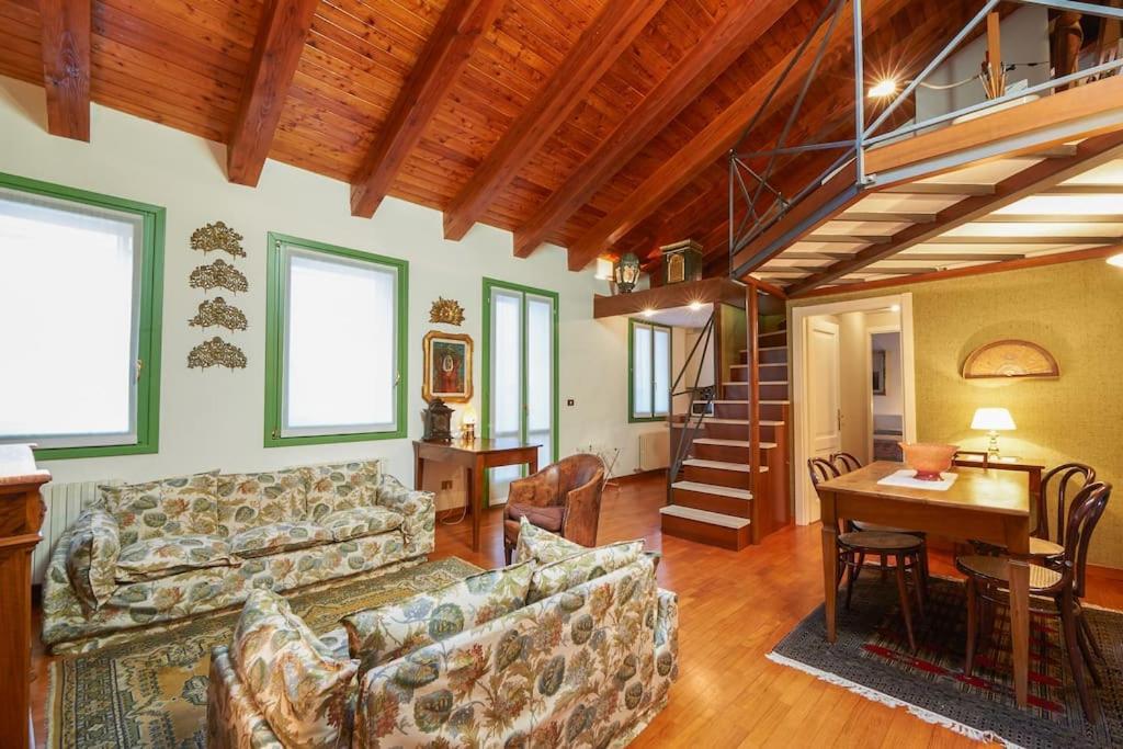 Apartamento Ca' Del Pittore In Dorsoduro, Elegant Fine Arts District Venecia